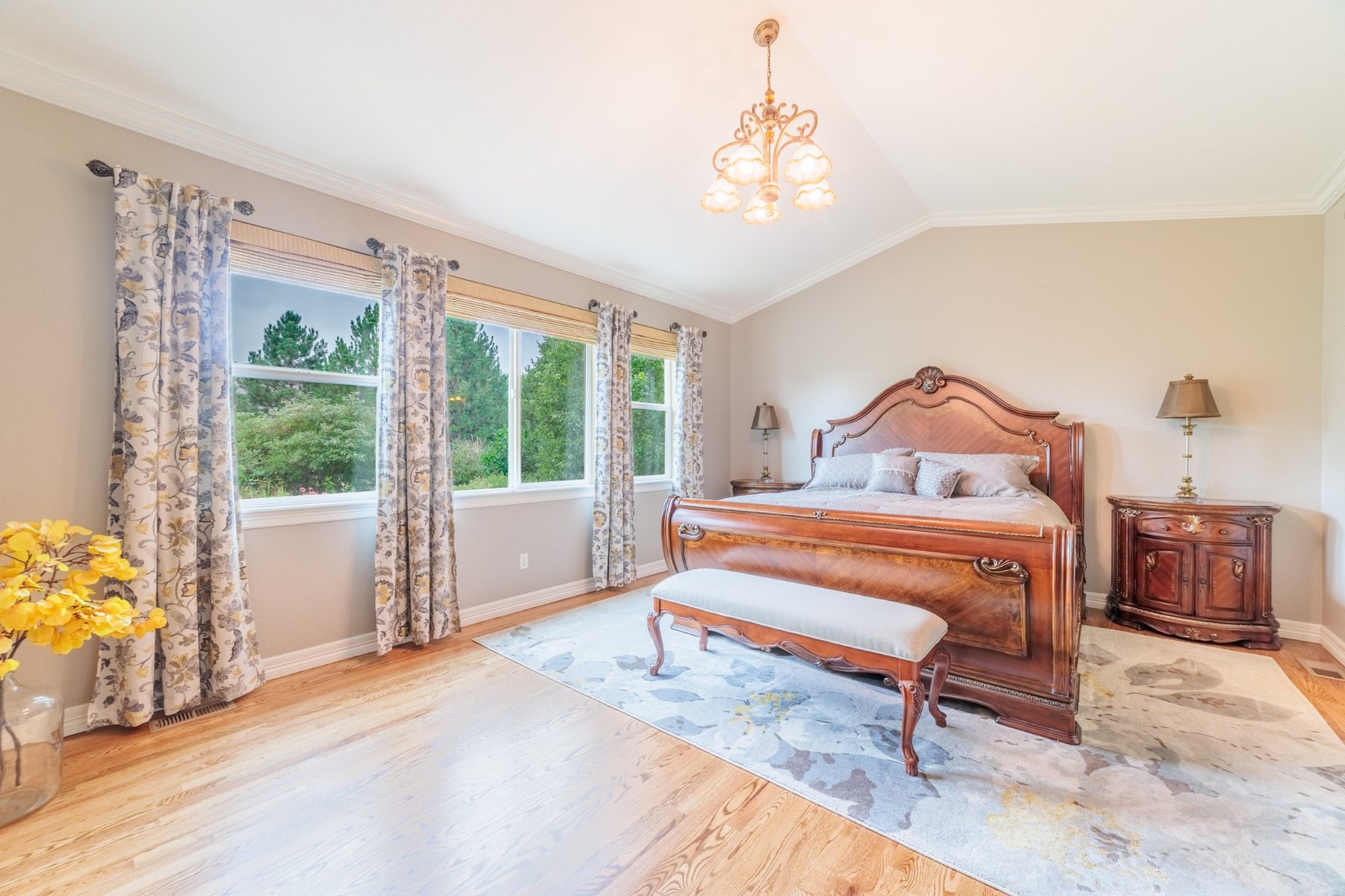 Primary bedroom at 11806 N Beasly Rd