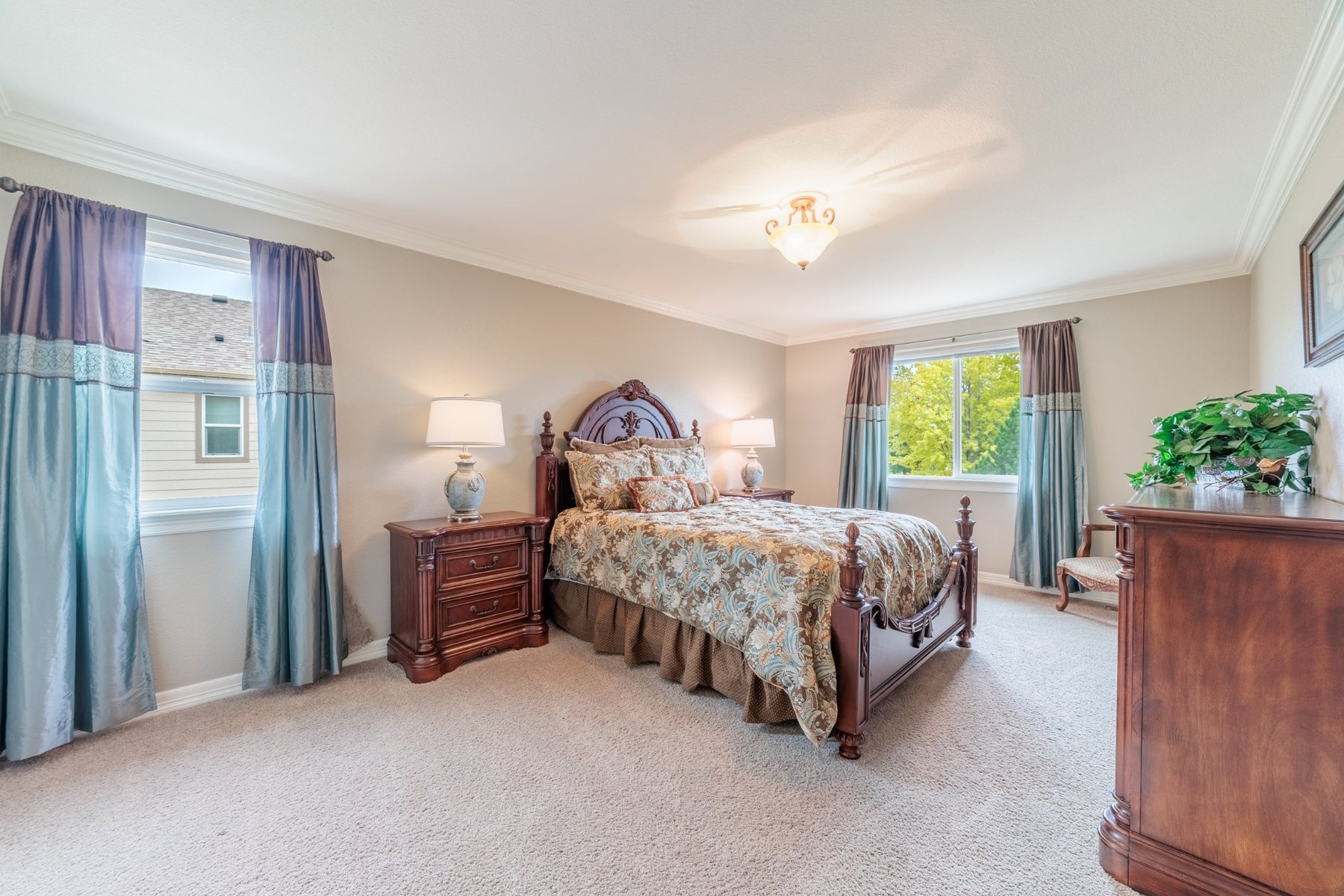 Secondary bedroom at 11806 N Beasly Rd