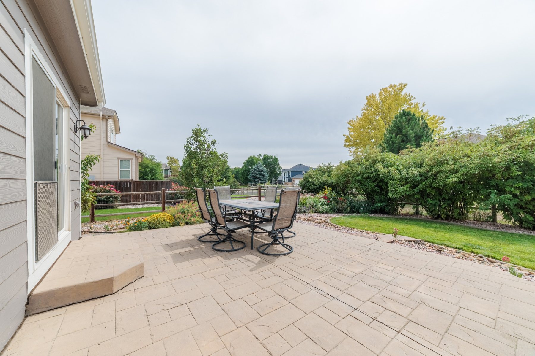 Outdoor patio at 11806 N Beasly Rd